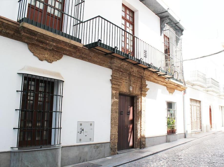 Fancy Apartment In A Historic House, Chiclana City Center By C. Dreams Chiclana de la Frontera Buitenkant foto